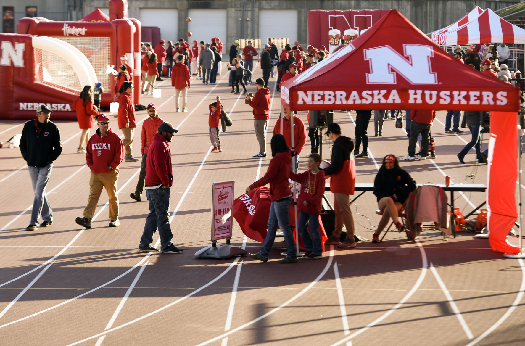Wisconsin vs. Nebraska, 11, 16